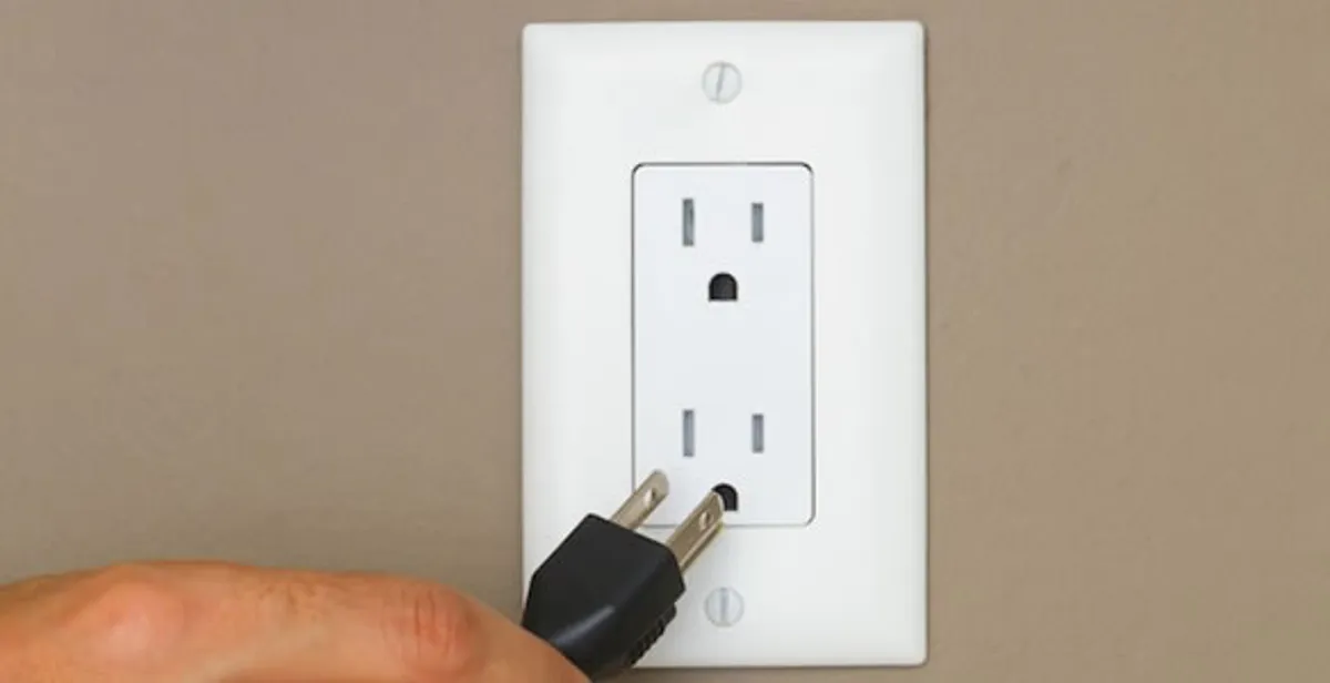 gfc outlets service demonstrating proper testing and use of ground fault circuit interrupter outlet in Littleton, CO