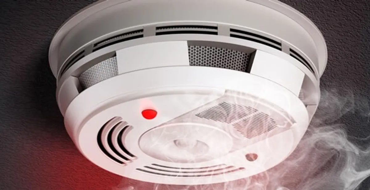 Installed smoke detector providing reliable fire detection in Littleton, CO